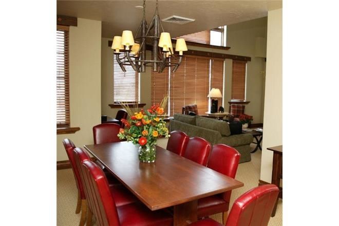 Apartahotel Raintree's The Miners Club Park 3*
